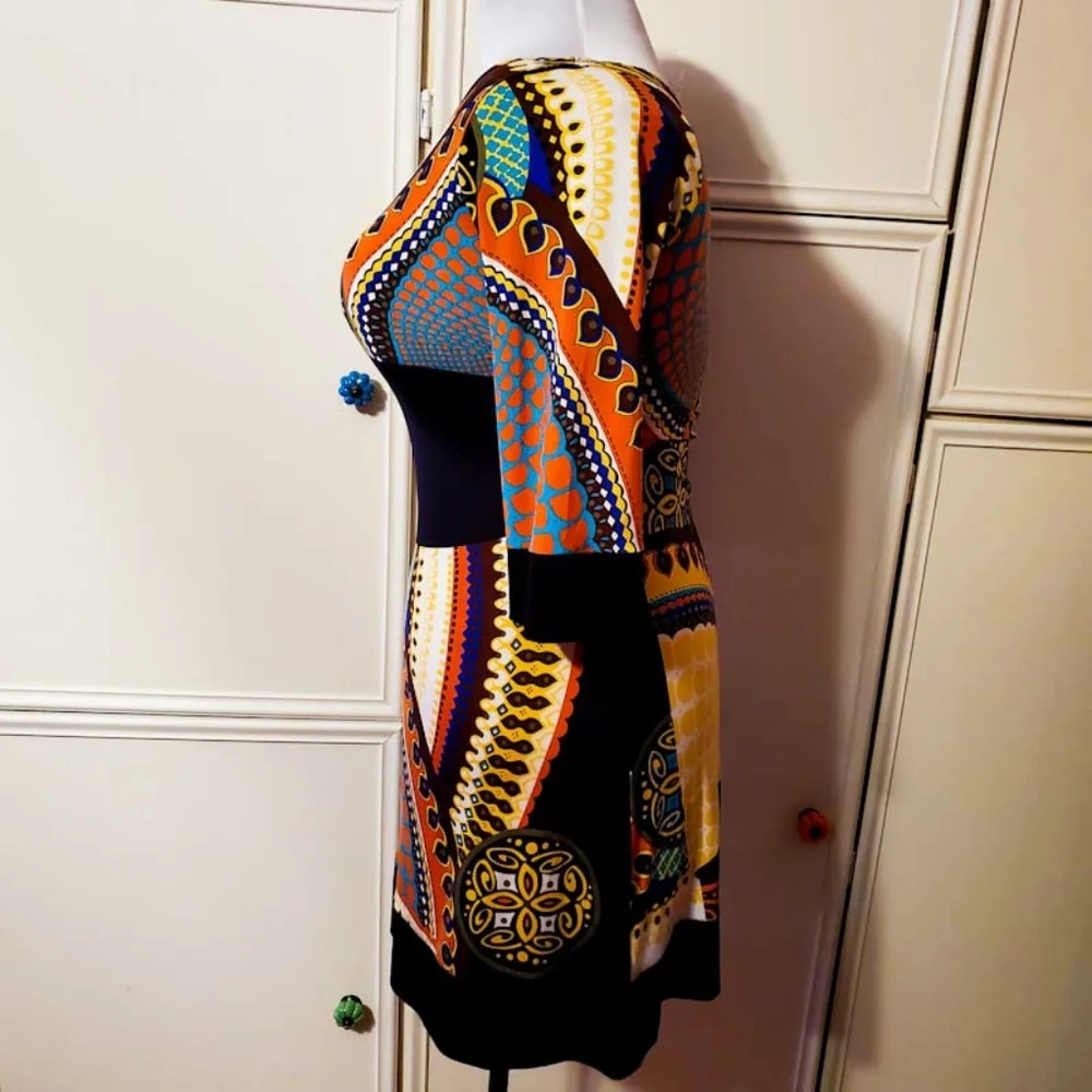 Papillon Blanc Stunning Multicolor Print Dress - Picture 2 of 6